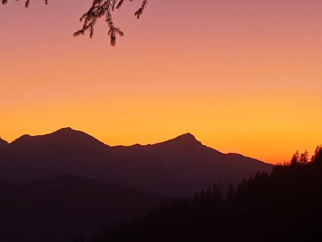 Sonnenuntergang über dem Kitzbühler Horn.jpeg